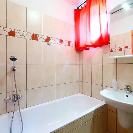 Διαμέρισμα Apartment Heviz 1 *